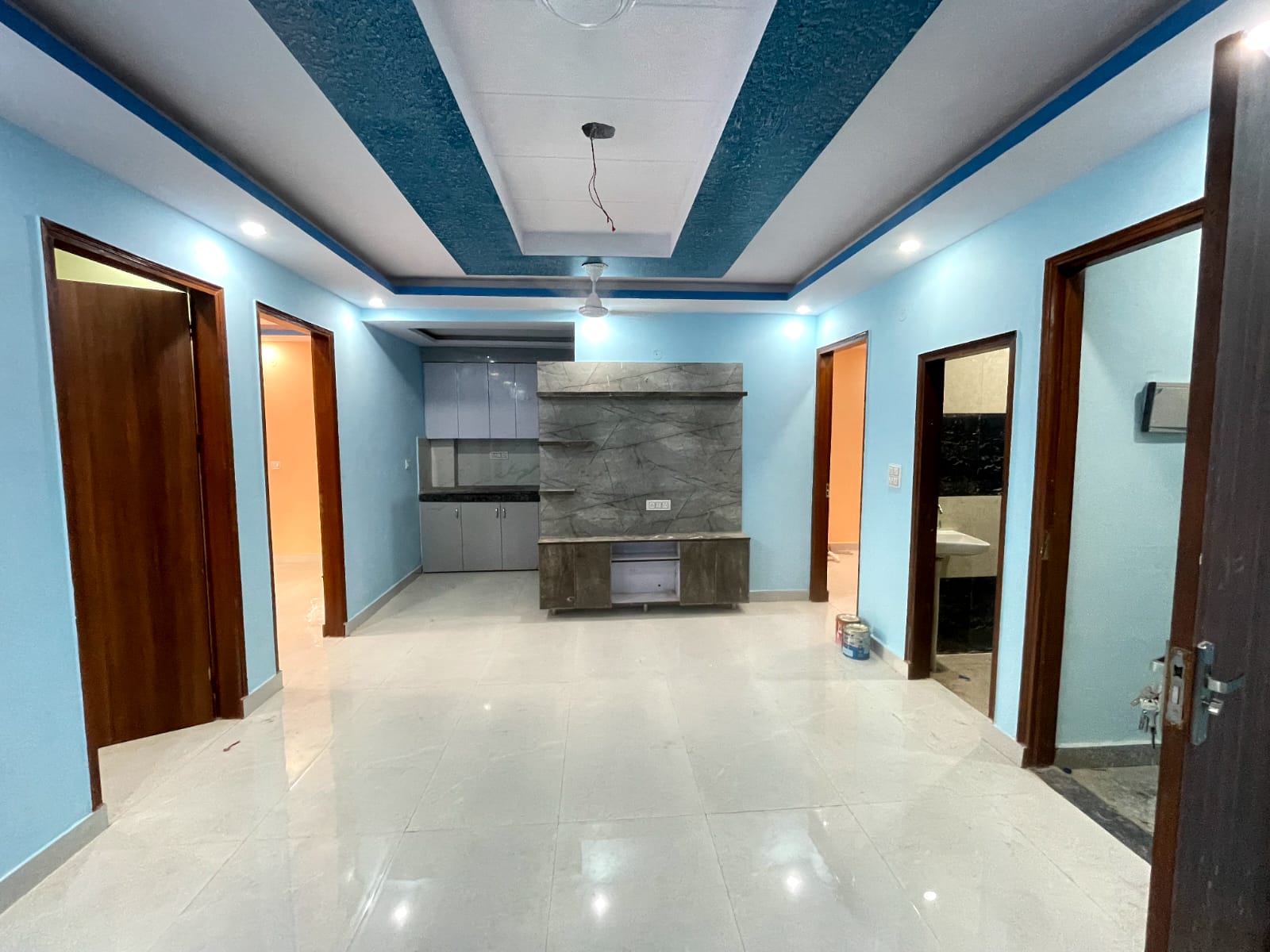 3 BHK Flats Near Ramphal chowk, Sector 7 New Delhi